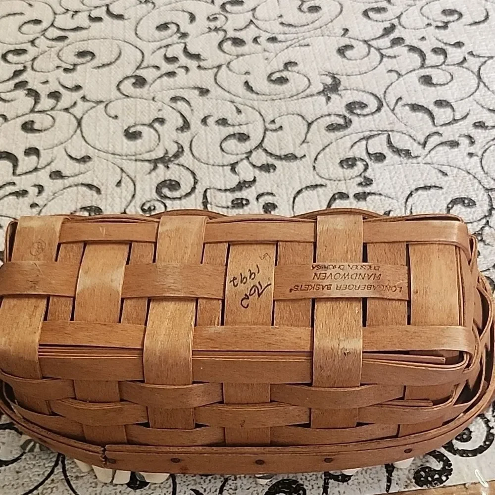 1995 Longaberger  Basket with Floral Lining
